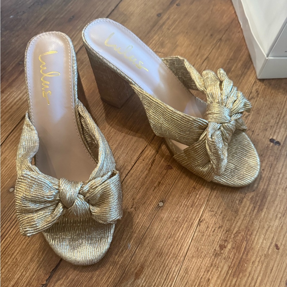 Lulu's Gold Dorothea Knot